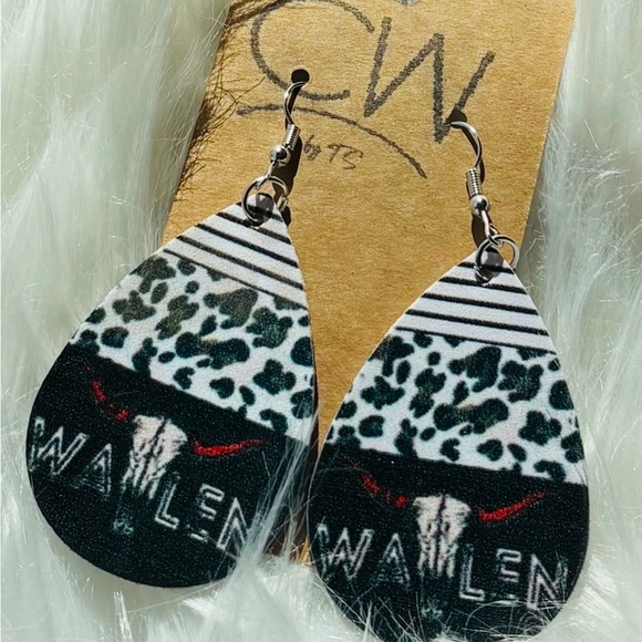 Morgan Wallen Black and White Earrings - Picture 1 of 2